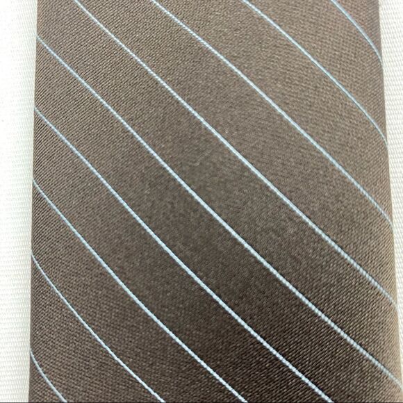 Vintage Oscar de la Renta Brown Necktie w/ Diagonal Stripes - Made in USA - Picture 4 of 8